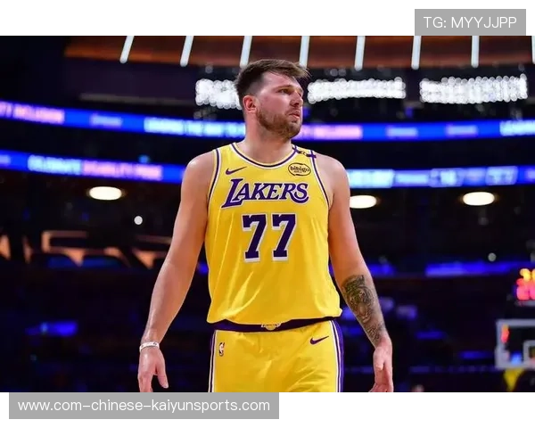 东契奇刷新纪录成为NBA历史最年轻的万分先生展现惊人天赋与持久统治力